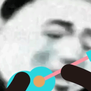 尴尬而不失礼貌的微笑